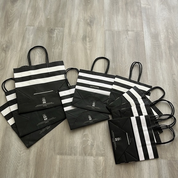 Sephora Black and White Striped 10 Paper Bags - Picture 4 of 6